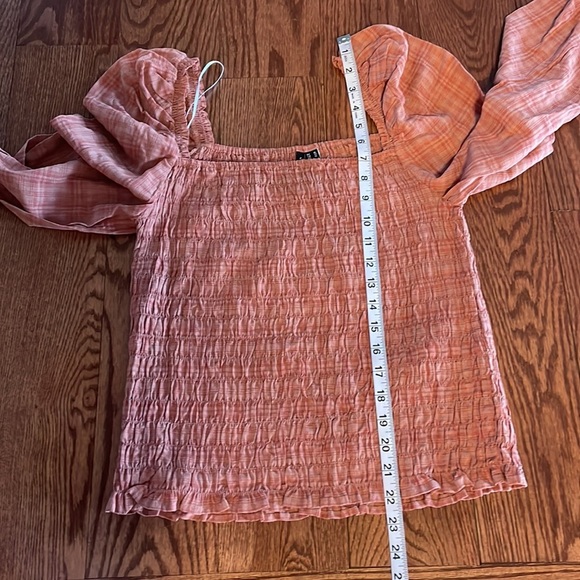 Vero Moda smocked / cinched stretchy on off shoulder top long sleeve rust XL - Picture 11 of 12